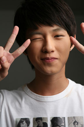 fakedoyoon's profile picture. #rpwithnoagency #fakefams #bbuingfams #pucukfams #somvlakfams