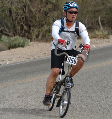 Brompton rider in Tucson, AZ, USA.  Blog at http://t.co/ozvatsZ5