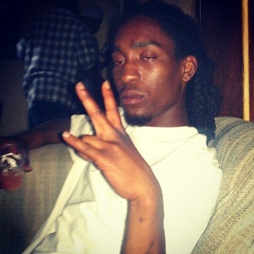 DRIZZLE_DRA's profile picture. Y.O.L.O n I live mine 2 da FULLEST. Ima SCORPIO, N its jus the 2 of US... ME n JR. dat is.. #D.B.O Money GanG, #HomeTeam ENT, #Green Team, #CELTIC NATION...