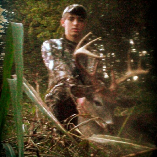 WyattD_11's profile picture. I love @dneena1 and @tanalee123. Theyre the bestttt! :)