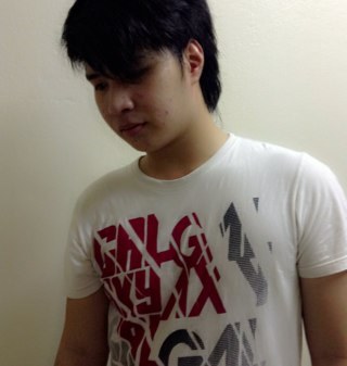 dumper001's profile picture. 