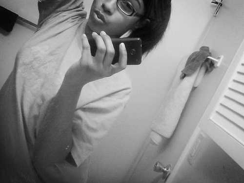 New twitter _, Just a stubborn girl living that lifted lifestyle ^_* & middle fingers up to the haters .l.