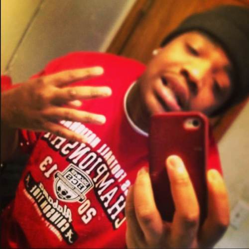 Aint Much To Say..
17 | Follow My Ig _owndrugsz