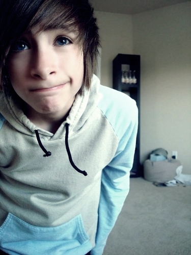 imJackCarter's profile picture. i'm JC , 18 :)) Facebook : Jack Carter