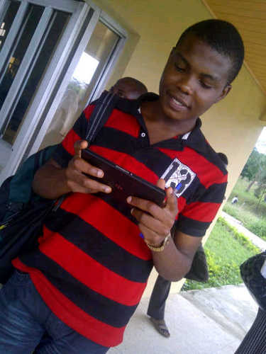 A cool calm n intelligent dude..Chemical Engineer...Follow n we wld talk about that.TEAM#OAU #CHELSEA