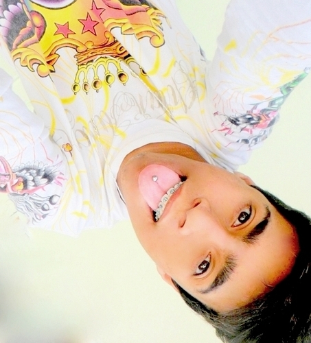Vamo beber , vamo causar , vamo fazer o stylo surfstinha stronda ♪ faloow -me ?