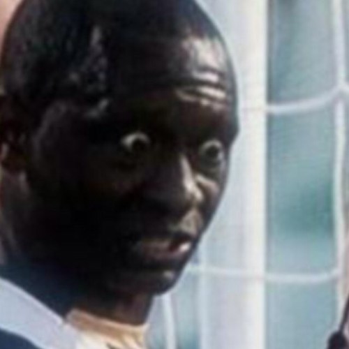 Big liverpool supporter and follow me for some great football jokes and all round funny pictures