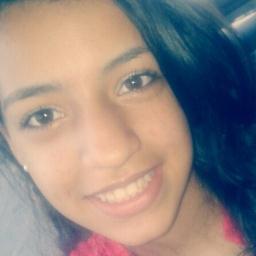 Apenas Uma Menina Com Um Sonho Que Vai Se Realizando Aos Poucos... A Cada Sorriso, Olhar, Sentimento... STOP AND SMILE -- Detalhe Sou Uma Luanete