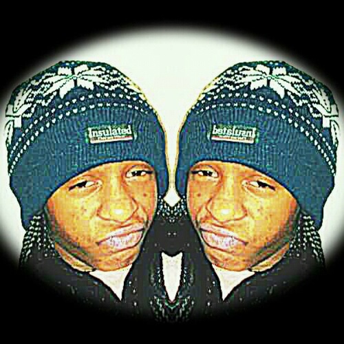 i may not be the prettiest thing alive but at least im alive ♔ FMOI:p0of___♔ R.I.P thelma (grandmammy)