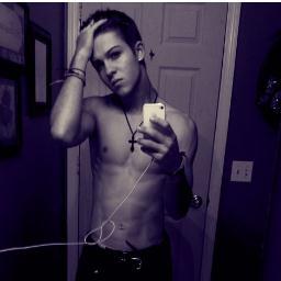 DEweezyNigga's profile picture. 