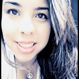 O que os meus olhos não podem ver, eu enxergo com a minha fé! :3 | E que a Felicidade vire rotina...