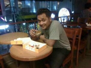 Follow Instagram: @rahbaris