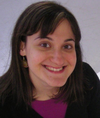 sono nata e vivo a Forlì. Sono laureata in Scienze della #comunicazione e specializzata in organizzazione di #eventi culturali. Mi piace #scrivere.