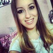 Sorria bonito, deixe os outros quererem descobrir o segredo que te faz rir! =D