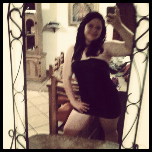 soy feliz con lo qe tengo & con lo qe soy me Gusta la vida & amo todo tipo de musica odio las mentiras & lo mas importante para mi es mi Familia 3