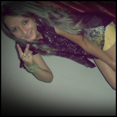 Olha pra mim, olha pra você, sentiu diferença? Agora chora!