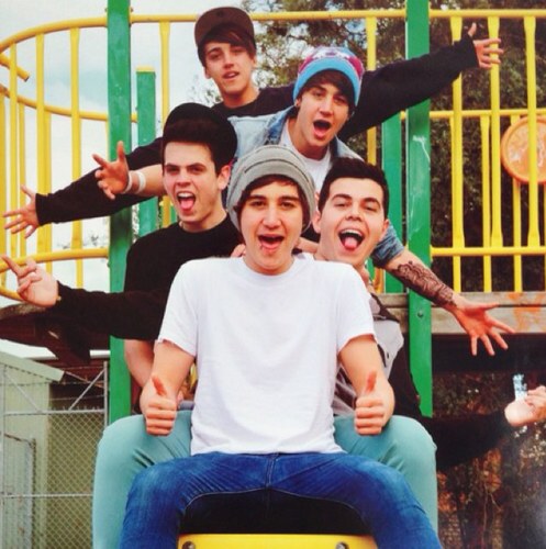 We do Janoskians Horocopes & Imagines. We also take requests. Just ask and we'll follow you back :) ~ C & C