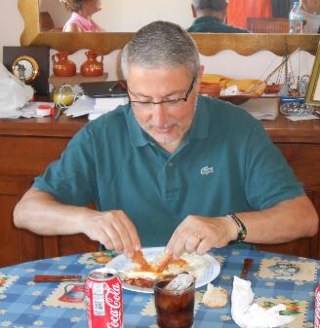 Exito es la suma de pequeños esfuerzos repetidos dia tras dia.