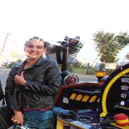 michalkamadness's profile picture. my name is yasmin mary russell. i am 16years old. i love celebritys. i love when celebrities follow me on twitter to