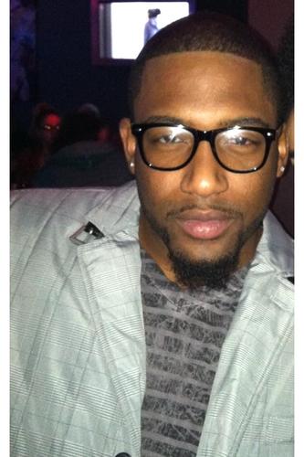 Mackn_Hangn's profile picture. 3 types of ppl in this world.. U eitha make it happen, watch it happen, or not know what happened!! #MIH