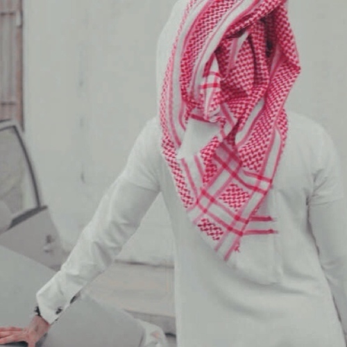 ❤طالب جامعي School of Business عندي حلم و يآرب يتحقق يآرب kSa❤ احب الفرفشة‹☺› ولا احب الرسميات اللهم انك عفو كريم تحب العفو فاعفو عنا