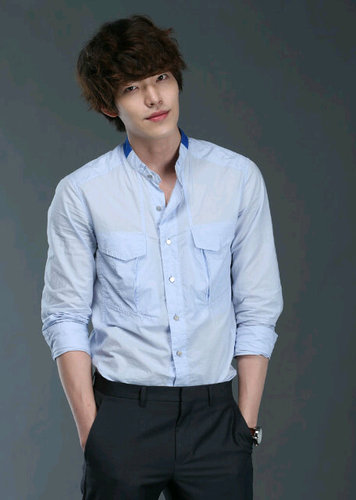 [V] @PixieRP ~ Model and Actor ~ 89 lines