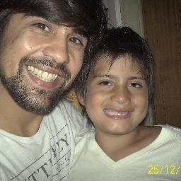 No vuelvas no vuelvas sin razón...no vuelvas estaré a un millon de años luz...