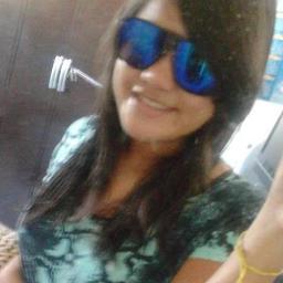 Uma menina muito chata u_u  ' 
  
Pergunta ? http://t.co/wNHASWwl 
Face : http://t.co/k2ueYqtx