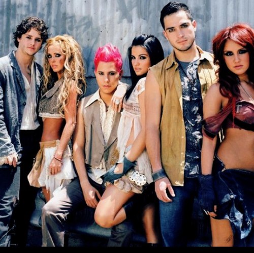 Israeli fan page for the band RBD and Rebelde program.
❤