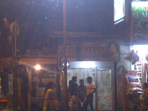 sidredeyed's profile picture. D world is round and tweets go around!!