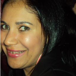 Sou uma menina decidida ,que adora conhecer pessoas interessantes e verdadeiras. Amo diversão,gosto de filme,sou alegre, sou feliz da vida.