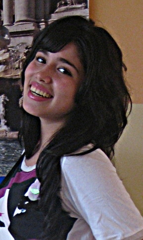 CHIKA completa ;) amo mi libertad,busco aventuras pero lo me identifica es que soy directa y sin rodeos asi digo las cosas! ok me siguen los sigo !:*
