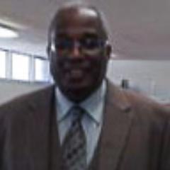 Born in Springfield, MA. Freelance Web/Graphic Designer. Like to fly aircraft, play chess and rock climb.