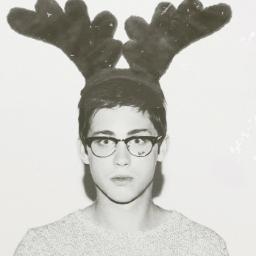 MyLoganWade's profile picture. Demi, Jonas e Logan.  SÁTIRO, SE VOCÊ ESTIVER LENDO ISSO ME MANDE UMA DM OU UM TWEET, NÃO DEMORE! BEIJINHOS