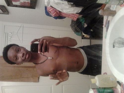 ` POLO , Aries , Chilled . Follow my cool ass , mention for a FollowBack ✌
