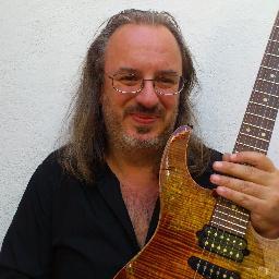 Musician and music teacher in classical and electric guitar.Καθηγητής Κλασσικής & Ηλεκτρικής Κιθάρας