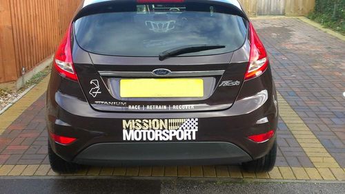 Motor sport mad paper crafter & NHS nurse, believes in fairies & prosecco! Human to Diva monkey and very proud & passionate supporter of Mission Motorsport.