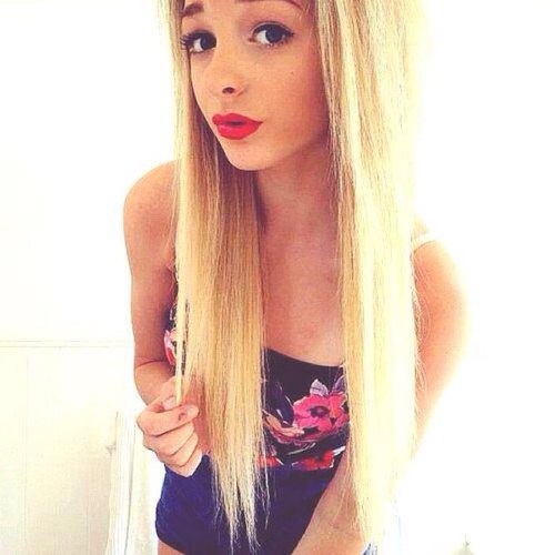 Just a girl who tweets about life, friendship, love and relationship. I also follow back!:) Buisness? justgirlythingss@gmail.com