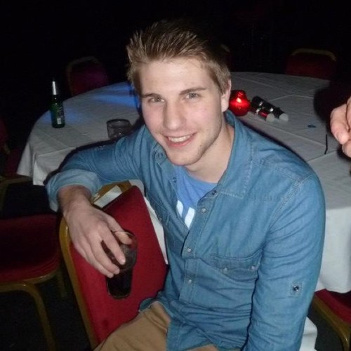 ewanmackay90's profile picture. 