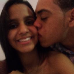 ზ Aquariana, 16 anos ㅤqualquer felicidade é melhor do que sofrer por alguém que não pode ter .