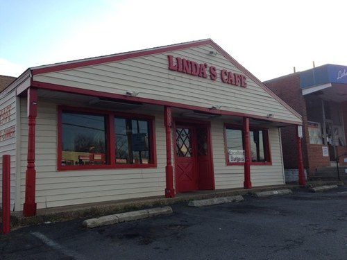 LindasCafeVA's profile picture. 1998-2018 save the earth! adopt, dont shop!