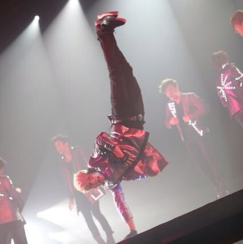 Super Jr.宝石美男 イヒョクチェBOTだよ。たくさんの人に笑顔と幸せを与えられたらいいな…おれと、話そう？
