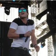 Como um anjo você apareceu em minha vida Israel Novaes ❤️ seguiu em 06/07/2012