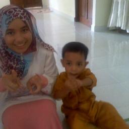 Hi.My name Anis Aisyah 14y/o Follow me i'll Follow u back agree ? Do talk kay. Namao smbong