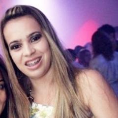 Há miil formas para sorrir, mas só uma para ser feliiz