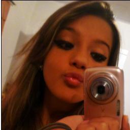 Ouuunt taa veendo essa pplincesiinhÁ aaki ? elaa ée miinha ú.u , pplinceesÁ see poode coontaa cmmg senpree táa ? s2 , @_isasbo aaki :)