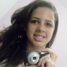 'N)D(S Antes de me julgar, tente percorrer todo o caminho que percorri e viver a vida que vivi, para chegar onde cheguei.