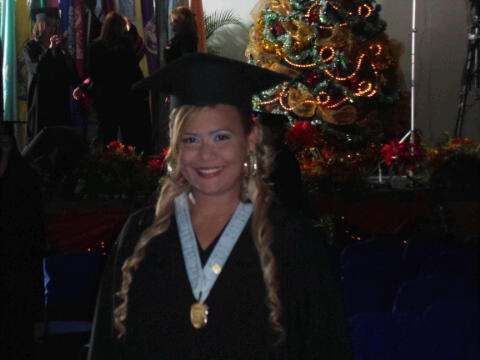 Lcda en comunicación Social, salmista de corazón y vocación. Me encanta la música; soy muy alegre, amorosa, sincera y sencilla.
