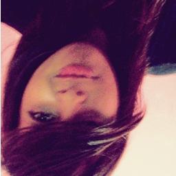 São Paulina de coração.♥ 16 anos -''Geminiana'' -   Feia | carinhosa.:3
  - @KekeSaiddy Amor da minha Vida ♥ 
~ #MeuViolão ♥