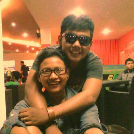 Cirebon 27 nov 92/ Tenor Singer @PSMUnswagatiCrb | Study economy Unswagati'11 CRB. / announcer and MC off air @maritimrasonia102.6fm Cirebon.